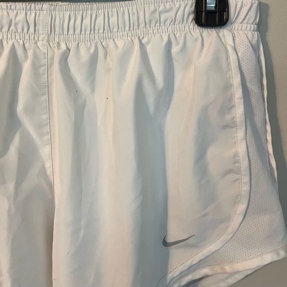Nike Running Shorts - Picture 3 of 3
